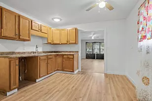 823 E Prairie St, Pontiac, IL 61764 - Photo 9