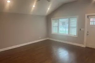 10042 S Princeton Ave, Chicago, IL 60628 - Photo 7