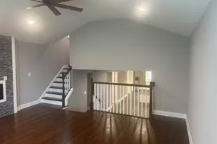 10042 S Princeton Ave, Chicago, IL 60628 - Photo 5