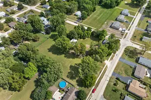 406 W 3rd St, Braidwood, IL 60408 - Photo 7