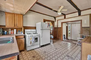 406 W 3rd St, Braidwood, IL 60408 - Photo 13
