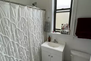 639 W Roscoe St, Chicago, IL 60657 - Photo 9