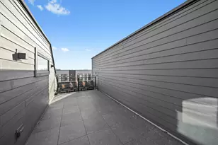 4240 W Belmont Ave, Chicago, IL 60641 - Photo 25