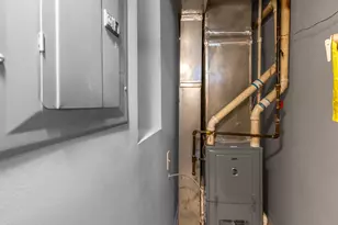 2248 S Kolin Ave, Chicago, IL 60623 - Photo 15