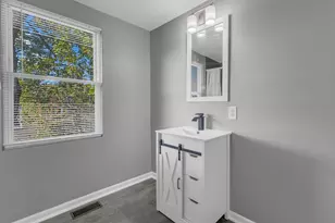 2248 S Kolin Ave, Chicago, IL 60623 - Photo 33