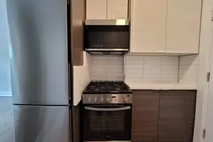 641 W Roscoe St, Chicago, IL 60657 - Photo 7