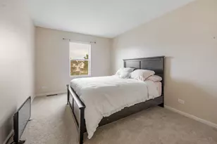 1549 Brompton Ln, Crystal Lake, IL 60014 - Photo 17