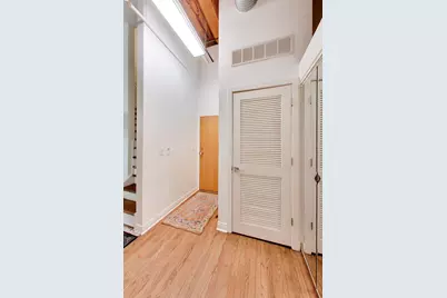 360 W Illinois Street #612, Chicago, IL 60654 - Photo 11