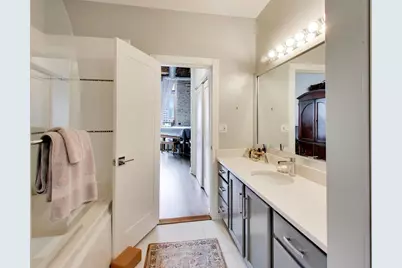 360 W Illinois Street #612, Chicago, IL 60654 - Photo 21