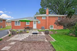 11146 84th Pl, Willow Springs, IL 60480 - Photo 17