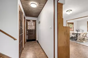 11146 84th Pl, Willow Springs, IL 60480 - Photo 7