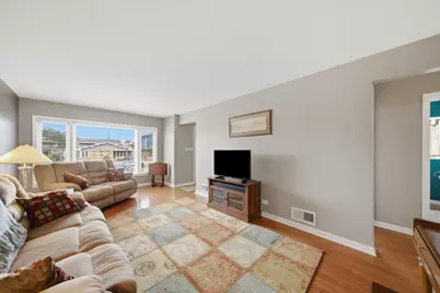 8636 S Tripp Avenue, Chicago, IL 60652 - Photo 3