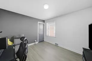 3804 S 59th Ct, Cicero, IL 60804 - Photo 13