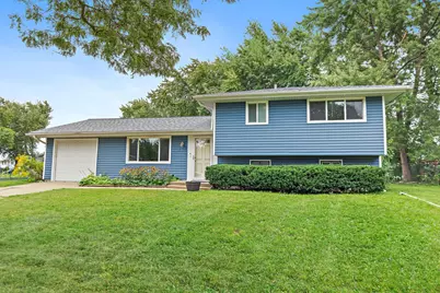 321 Desmond Drive, Schaumburg, IL 60193 - Photo 3