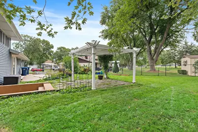321 Desmond Drive, Schaumburg, IL 60193 - Photo 27