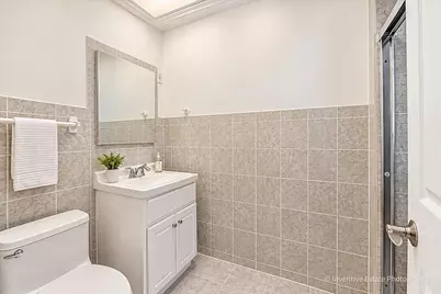 9938 N Huber Lane, Niles, IL 60714 - Photo 15