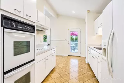 9938 N Huber Lane, Niles, IL 60714 - Photo 7