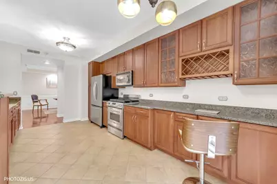 425 Benjamin Drive #302, Vernon Hills, IL 60061 - Photo 7