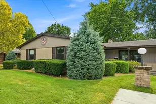 610 Baker Ave, Lasalle, IL 61301 - Photo 3