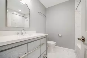 22W689 Elmwood Dr, Glen Ellyn, IL 60137 - Photo 17