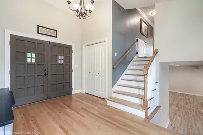 1810 71st Street, Darien, IL 60561 - Photo 3