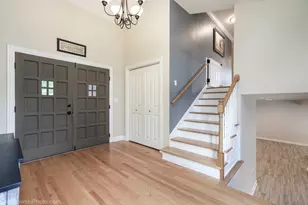 1810 71st St, Darien, IL 60561 - Photo 3