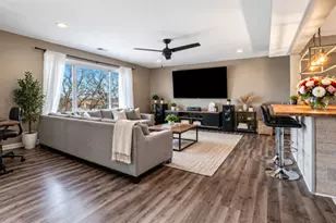 5800 W 105th St, Oak Lawn, IL 60453 - Photo 3