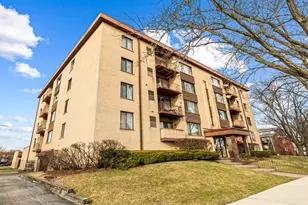 5800 W 105th St, Oak Lawn, IL 60453 - Photo 1