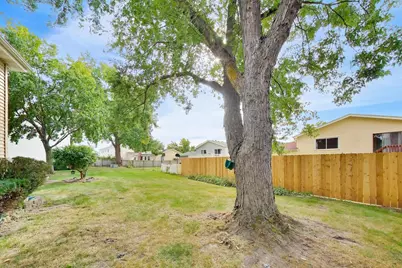 1009 Beverly Court, Lombard, IL 60148 - Photo 33