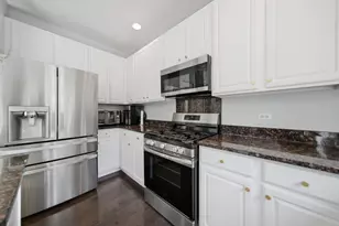 1841 W Rookery Cir, Round Lake, IL 60073 - Photo 17