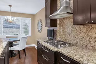 5533 S Sayre Ave, Chicago, IL 60638 - Photo 7