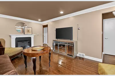 5533 S Sayre Avenue, Chicago, IL 60638 - Photo 3