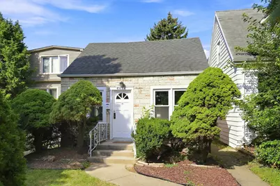 4438 N Narragansett Avenue, Harwood Heights, IL 60706 - Photo 3