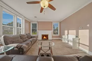 402 N Division Ave, Polo, IL 61064 - Photo 11