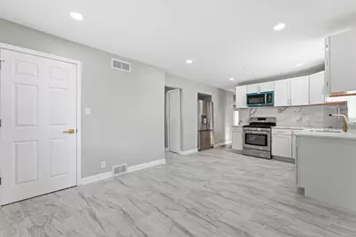 146 W 27th Street, Chicago Heights, IL 60411 - Photo 3