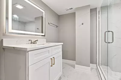 2711 N 77th Avenue, Elmwood Park, IL 60707 - Photo 23