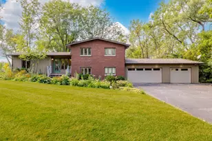 11712 S Glen Rd, Palos Park, IL 60464 - Photo 1