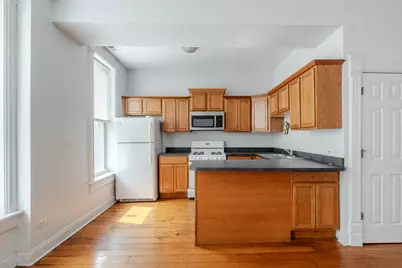 1470 W Huron Street #3F, Chicago, IL 60642 - Photo 3