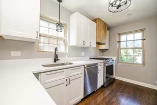 5548 S Kilbourn Ave, Chicago, IL 60629 - Photo 7