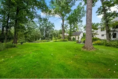 2690 Crestwood Lane, Riverwoods, IL 60015 - Photo 29