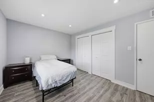 4929 W 109th St, Oak Lawn, IL 60453 - Photo 13