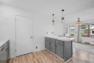 1115 Eastview Dr, Paxton, IL 60957 - Photo 13