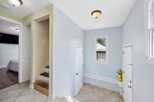 754 N Hickory St, Joliet, IL 60435 - Photo 11