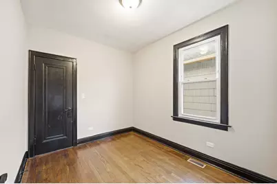 8418 S Essex Avenue, Chicago, IL 60617 - Photo 17