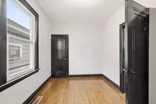 8418 S Essex Ave, Chicago, IL 60617 - Photo 23