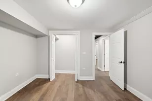 8418 S Essex Ave, Chicago, IL 60617 - Photo 25