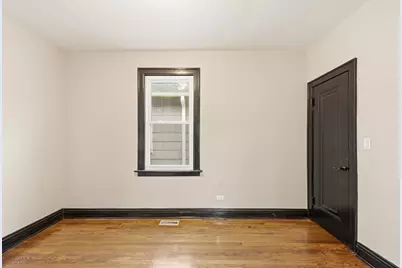 8418 S Essex Avenue, Chicago, IL 60617 - Photo 19