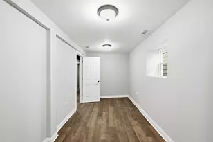 8418 S Essex Ave, Chicago, IL 60617 - Photo 39