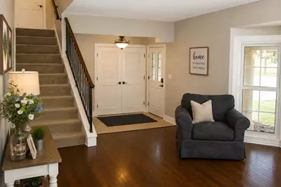 620 Iroquois Avenue, Naperville, IL 60563 - Photo 5