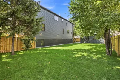 3072 N Avers Avenue, Chicago, IL 60618 - Photo 33